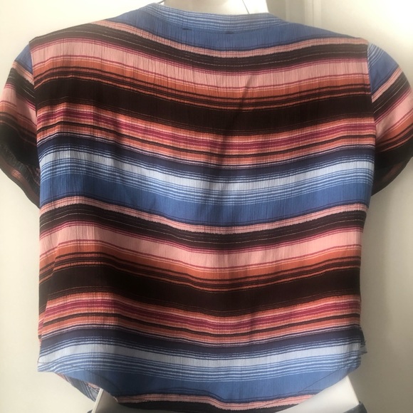 Forever 21 Crop with front tie up detail BNWT sz s - Picture 3 of 4